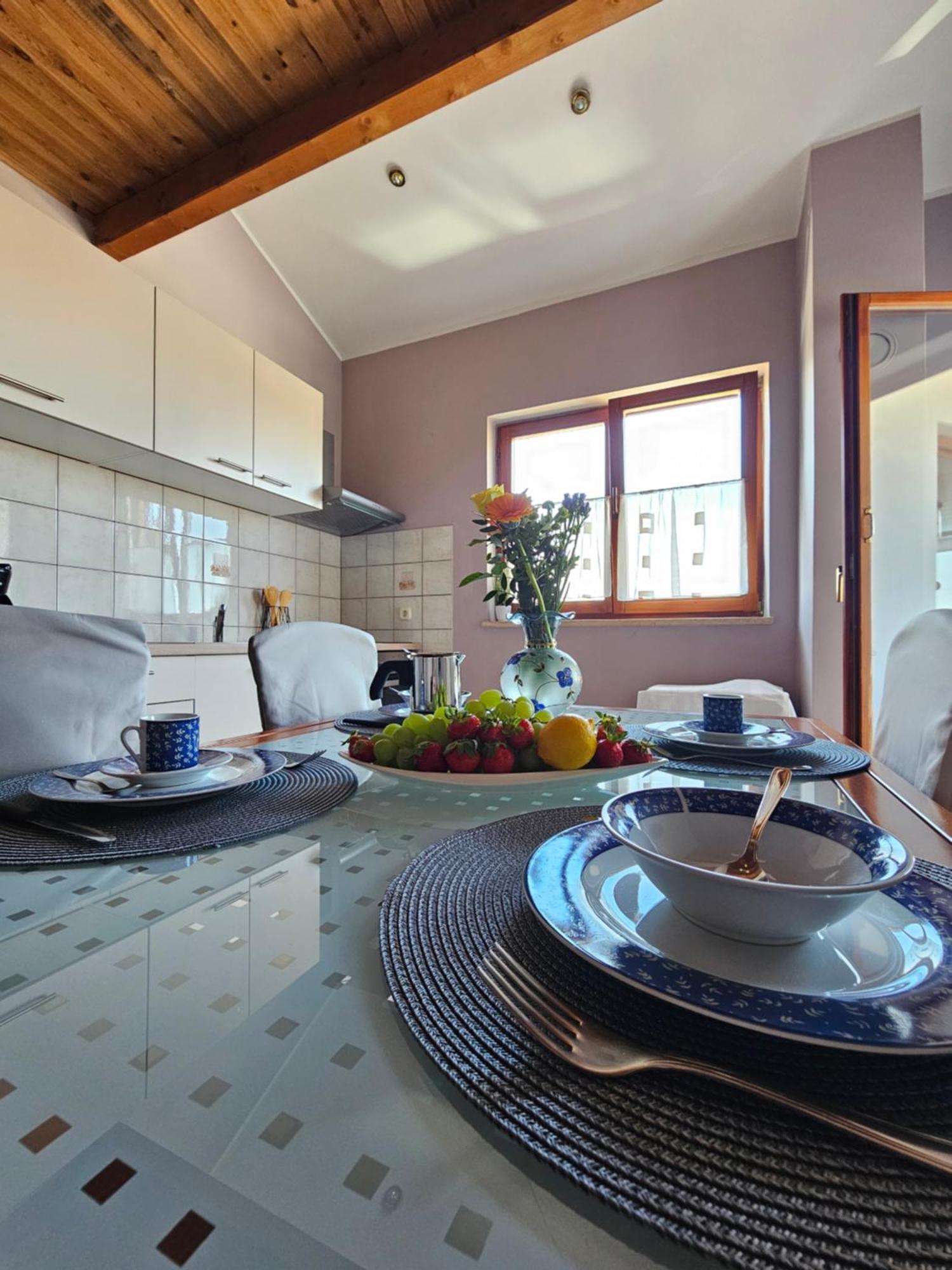 Apartment Neven Rovinj Parking Place المظهر الخارجي الصورة